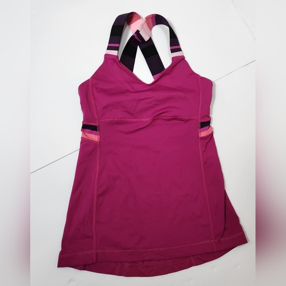 lululemon Cute Fushsia Racerback Tank with built-in bra Size 6 FP171 - Picture 5 of 9